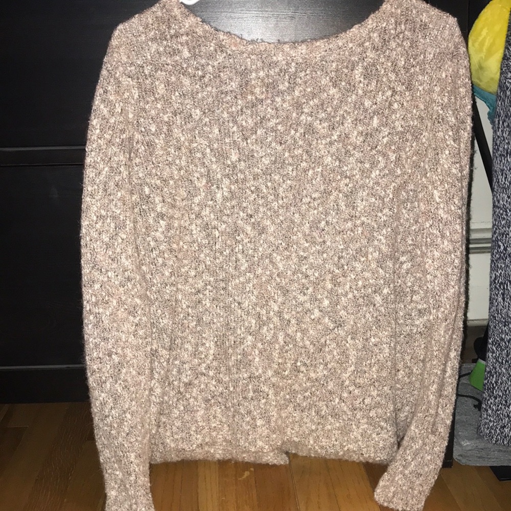 Tans/Cream Colored Knit Sweater